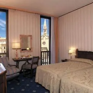 Grand Majestic Hotel